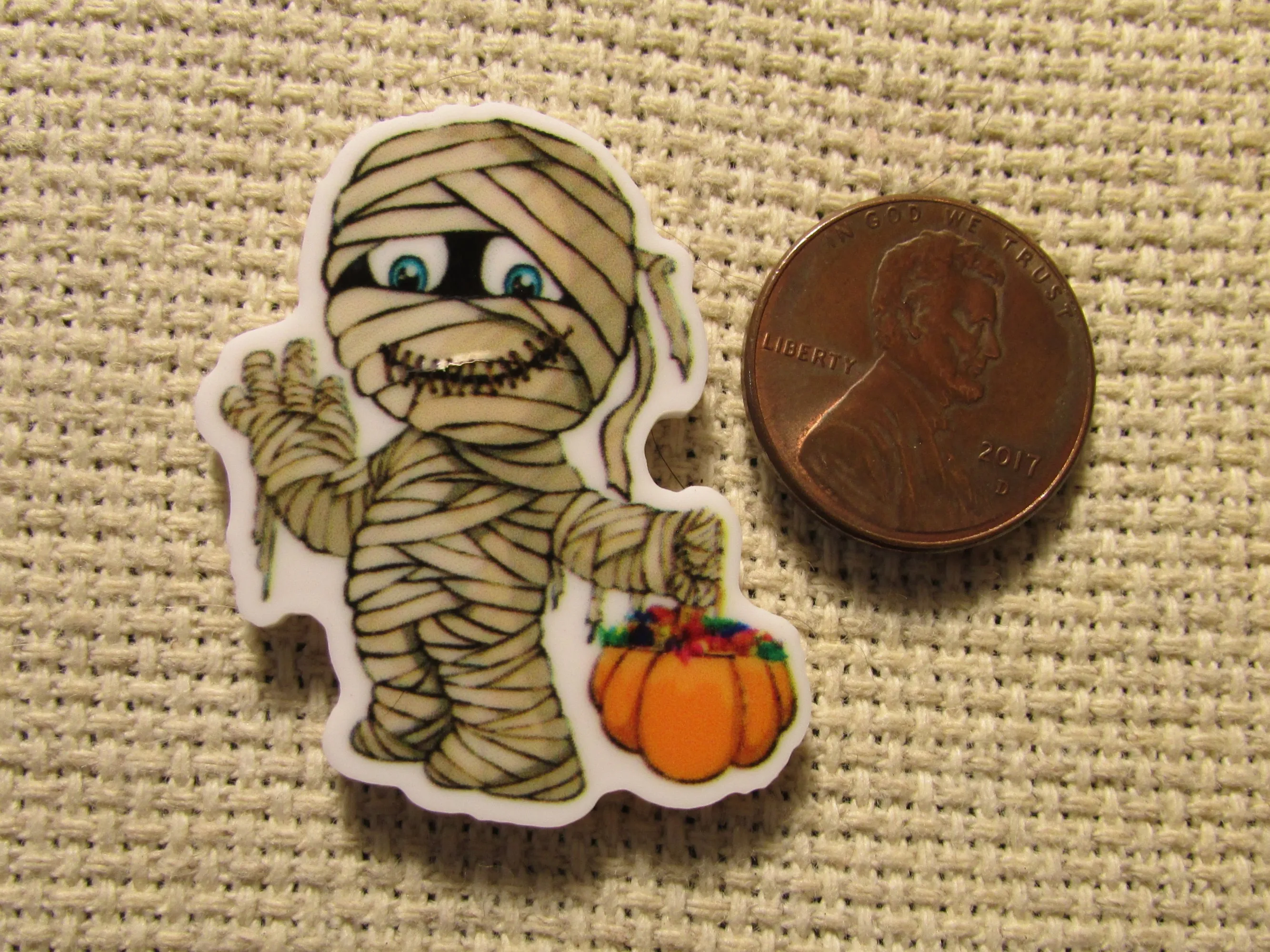 Mummy Needle Minder, Cover Minder, Magnet